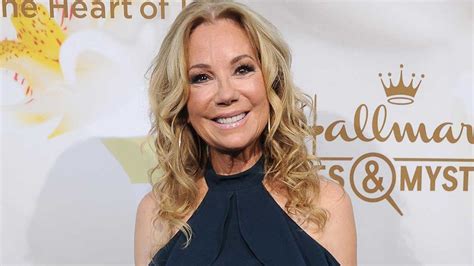 Kathie Lee Gifford showcases toned figure in。